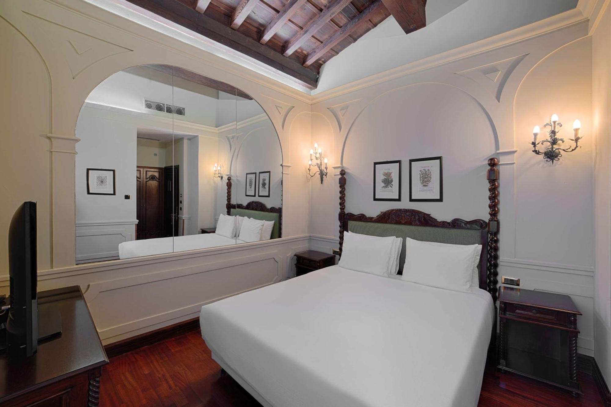 Tivoli Palazzo Gaddi Firenze Hotel Exterior foto A room at the hotel