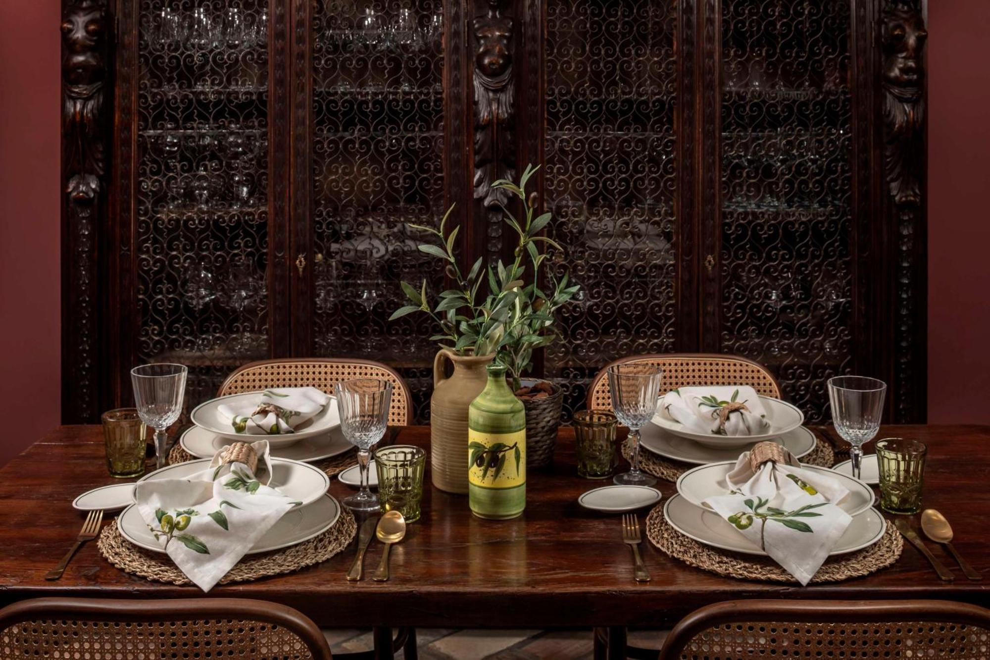 Tivoli Palazzo Gaddi Firenze Hotel Exterior foto A table set for a meal