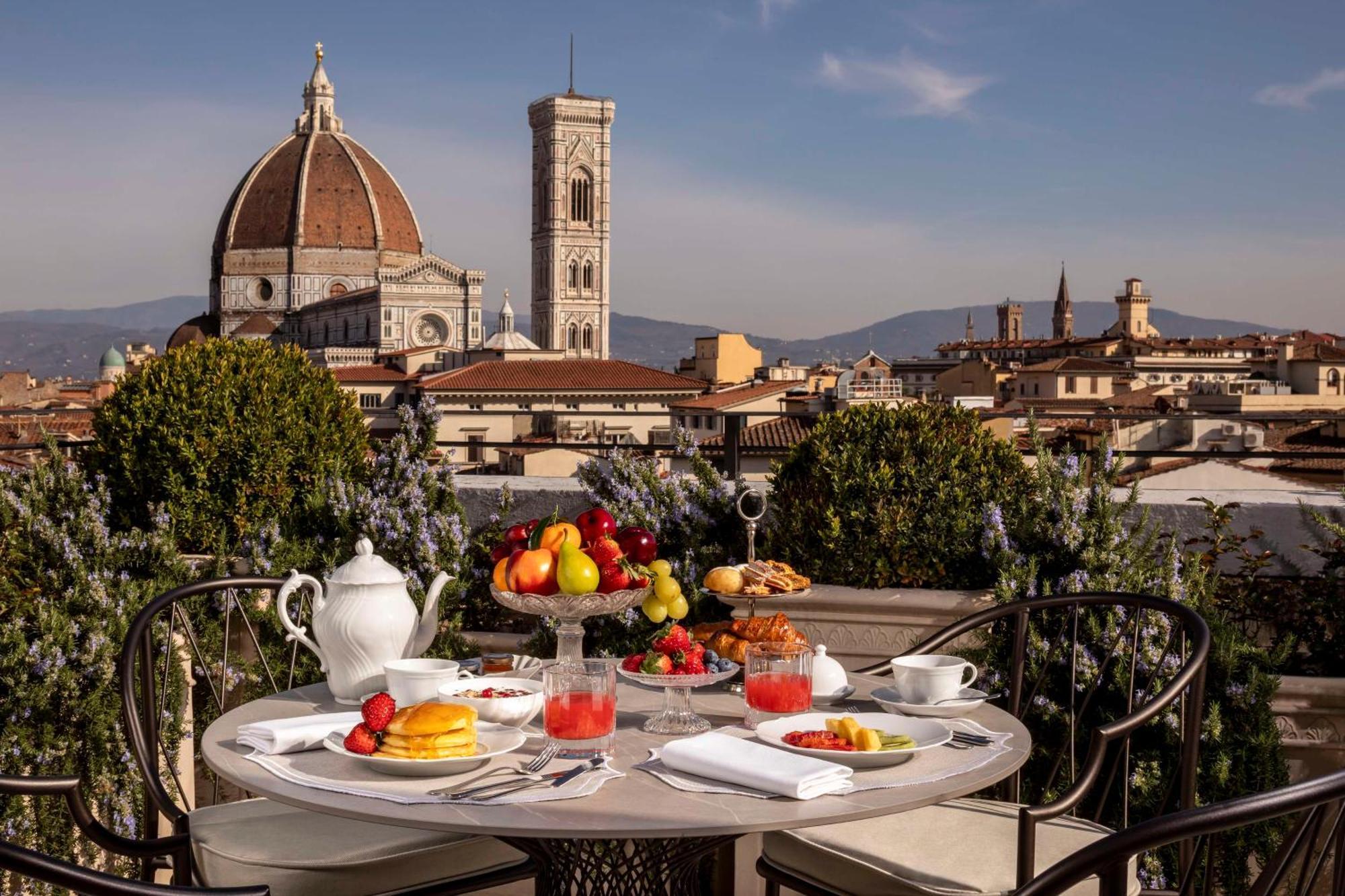 Tivoli Palazzo Gaddi Firenze Hotel Exterior foto Breakfast at the Hotel
