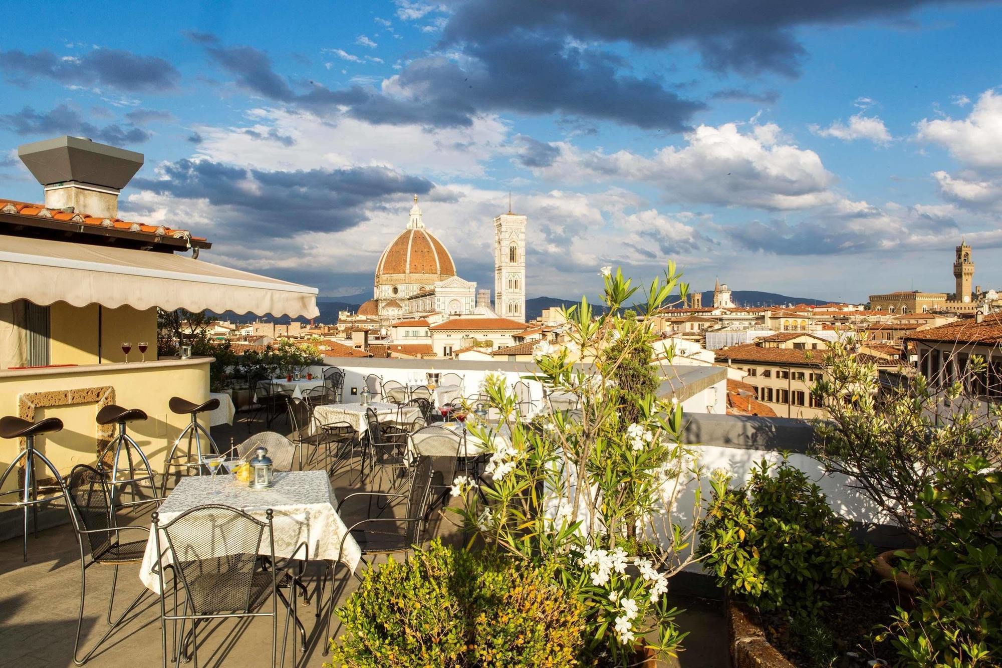 Tivoli Palazzo Gaddi Firenze Hotel Exterior foto View of the city of Florence from the hotel's terrace